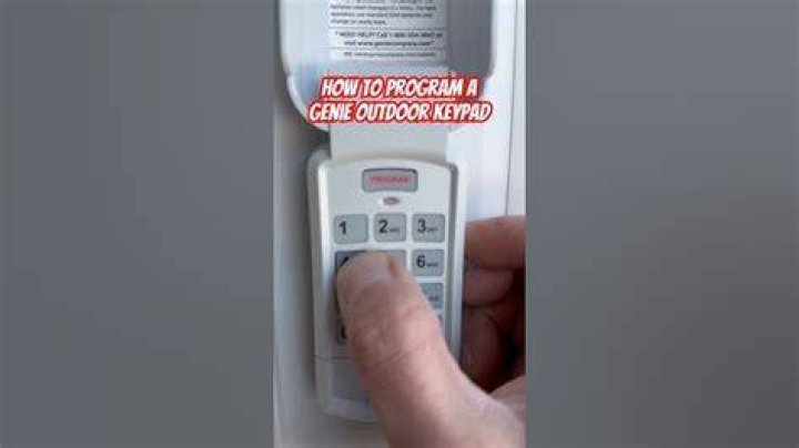 How do you program a Sommer keypad?
